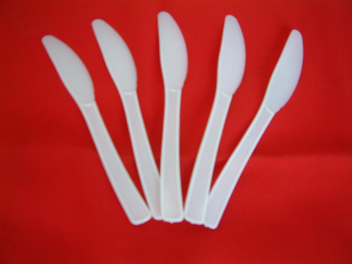 Standard Plastic Knife Plastic Knife Wholesale Plastic Cutlery